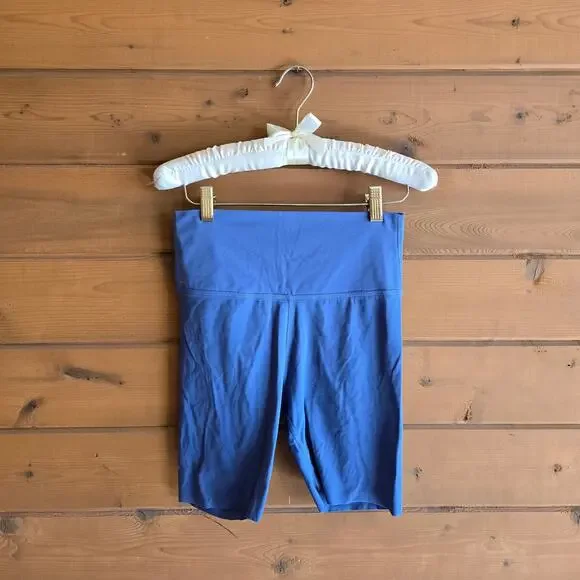 Nike Yoga Short Luxe High Waisted Training Biker Blue Violet Soft Pull On Gym M - Picture 2 of 6